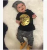 Kinder Kleidung Sets INS Fox Streifen Brief Baby Mode Anzüge Langarm T-Shirt + Hosen Infant Casual Outfits Jungen Sommer kleidung Sets J437