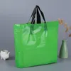 Sacs à provisions d'emballage en plastique imprimés par logo personnalisé avec poignée, sac d'emballage personnalisé pour vêtement/vêtements/cadeau LZ0773