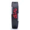 Montre-bracelet numérique à LED Rectangle de sports de plein air ultra mince Étanche Gym Running Écran tactile Bracelets Ceinture en caoutchouc Bracelets en silicone