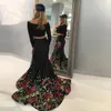 Sexy 2018 Scoop Long Rleeves Suknie wieczorowe syrena kwiatowe drukowane spódnice Court Train Party Sukienki Black Satin Girls Two PI6504594