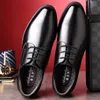 New 2017 Business Dress Men Formal Shoes Wedding Pointed Toe Fashion Genuine Leather Shoes Flats Oxford Shoes For Men