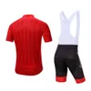 Pantaloncini con bretelle in maglia da bici a righe a maniche corte per abbigliamento da ciclismo rosso 2024 con imbottitura 19D