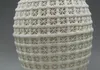 Grande vaso cinese intagliato a mano in porcellana di Dehua