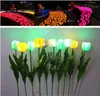 屋外ヤード芝生のバルコニーパスパーティーの装飾のための卸売LEDの偽の花のランプのチューリップの形