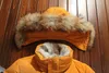 Cappuccio in pelliccia di procione Piumino Parka Giacca invernale Cappotti lunghi Capispalla uomo Cappotti Giacche da neve Ispessimento caldo Abbigliamento taglie forti 2017 4XL 5XL