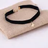 Vendita calda Carino Farfalla Farfalla Insetto Nero Corea Velvet Corda Collare Del Choker Collana Bug Femminile Collier Bijoux Ragazze Regalo EFN007V