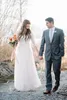 Enkel A-Line Modest Bröllopsklänningar Halv ärmar Knappar Land Brudklänningar Beaded Lace Vintage Outdoor Informal Bride Dress Cheap
