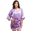Partihandel-2017 Kort satin brudtärna brud robe sexiga kvinnor blommig tryck bröllopsfest kimono kläder kvinna natt klänning badrock pyjamas