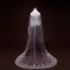 Gorące dwie warstwy perły welony ślubne Katedra Długość Koronki Appliqued 3M Long Wedding Veil z bezpłatnym grzebieniem