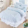 Bedding de renda de cor sólida Conjunto de cama rei size 4pcs Céu de poliéster azul -céu/algodão coreano Princesa colaboração Girls Gift Duvet/Quilt Capa Salia travesseiros