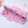 Mode-sieraden dozen Pinkcreamy-White Velvet Ring Oorbellen Hanger Ketting Armband Bangle Classic Show Luxe Octagonal Gift Case Doos