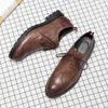 Sapatos casuais masculinos couro preto ponta de asa vestido de noiva formal derby oxfords sapatos brogues bronzeados lisos para homens