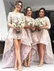 Gorgeous Lilac High Low Bridesmaid Dresses Jewel Neck 3/4 Ärms Lace Appliques Organza Korta Front Long Back Bridesmaids Grows Custom