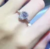 Victoria Wieck Gioielli di lusso Argento sterling 925 Taglio a pera Zaffiro bianco Diamante CZ Pietre preziose Anello da donna a forma di cuore da sposa Taglia 5-11