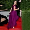 Elegante Abendkleider für Schwangere, lila Chiffon, Perlen, gerüscht, V-Ausschnitt, schulterfrei, asymmetrischer Saum, Umstandskleid mit rotem Teppich