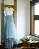 ドレス2019控えめなほこりっぽい青と白のカントリーウェディングドレスボレロスパゲッティストラップAラインスイープトレインモダンブライダルガウン
