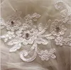 In voorraad Short One Layer Taille Lengte Beaded Diamond Geappliceerd Witte of Ivory Wedding Veil Bridal sluiers met kam