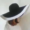 Fashion Women Beach Hats for Women Summer Straw Hat Cap Cap Hats Słowiące panie czarno -białe duże brzegowe kapelusz