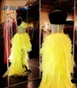 Hi Niski Prom Dresses Yellow, Red, Royal Blue Halter Suknie wieczorowe Backless Party Dresses Illusion Sheer Cekiny Koraliki Quinceanera Suknie