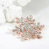 Nouveau Cristal Brillant Strass Fleurs De Neige Broches pour Femmes Bouquet Broche Broche Plaqué Or 18 Carats Bijoux Cadeau De Noël Broches De Noël