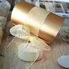 GRATIS FRAKT 100 STK Golden Treasure Chest Box Favors med Organza Ribbon Rosett Godis Boxar Favors Hållare Bröllopsfavors Event Presentpaket