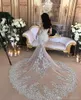 Abito da sposa a sirena luccicante di lusso Abito da sposa sexy in pizzo con perline trasparenti con scollo a barchetta e collo alto