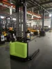 Högkvalitativ 1T 2 5M Electric Wide Leg Pall Stacker för Warehouse Standon Style med ett års garanti