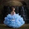 雲の青い女の子のページェントのドレス2017素敵なファッションクリスタル高級羽の聖体拝領のドレス弓ふくらんだティアリングフラワーガールズドレス