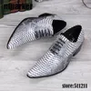 Scarpe da uomo con tacco 6 cm, modello serpente bianco grigio, scarpe eleganti in pelle geunine, scarpe da lavoro oxford a punta per uomo!