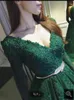 Immagine reale Abito da ballo con applicazioni di pizzo verde cacciatore Abiti da sera formali con perline sexy senza schienale a maniche lunghe con cintura dorata