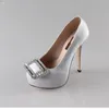 Elegant ljusgrå färg Satin Party Prom Braidal Bröllopsskor Nattklubb Cinderella Plus Size US 10.3 US 11 Stiletto Kvinnor Skor