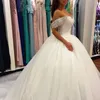 Wunderschönes, bauschiges Ballkleid-Hochzeitskleid aus Tüll aus China, mit Kristallen, schulterfrei, herzförmigen Spitzenapplikationen, Brautkleidern mit langer Schleppe