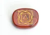 7 Chakra Stone Reiki Healing Crystal med graverade chakra -symboler Holistisk balansering Polerade palmstenar med fri påse