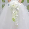 JaneVini Royal Blue Waterfall Bouquet da sposa artificiale con cristalli Sposa Fiori Rose Calla Lily Spilla da sposa Bouquet De Marr3748918