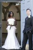 シンプルな白いウェディングドレス2018セクシーなストラップレス人魚のブライダルガウンサテンフリルペプラム背中の南アフリカの安い結婚式のvestidos