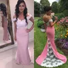 Elegante roze witte zeemeermin avondjurken lieverd off schouder appliques kant satijn backless bescheiden avondjurken sexy prom jurken