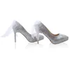 Mais novo Designer Prata Cor Aponte Toe 4 Polegadas Saltos Altos Sapatos De Casamento Nupcial Stiletto Branco Laço Bowknot Mulheres Sapatos