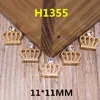 Partihandel-grossist 100pcs Flatback Gold Tone Alloy Princess Crown Knapp Patch Klistermärken Passform för handgjorda hantverk Flickor Hår Smycken Decor