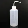 Großhandel - 250/500/1000 ml NEUE Kunststoff-Quetschflasche, Saucenöl, Wasserspender, Diffusor für Bewässerungswerkzeuge