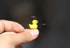 Nowy 200 sztuk / zestaw Mini Kawaii Żywicy Miniatury Żółta Kaczka DIY Dekoracji Rzemiosło Dokonywanie Wróżki Ogród Doll Dom Micro Krajobraz Prezenty