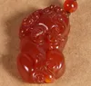 Ágata vermelha natural - mão-esculpida (amuleto) para fazer uma fortuna. Pingente de colar pingente
