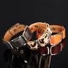 Großhandels-MOZO FASHION Frauen Charm Trendy Schmuck Schwarz / Orange / Leopard Breites Lederseil Armband Vintage Armreifen Party Geschenke MPH1004