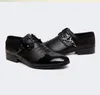 Классические мужчины одеваются свадебные туфли роскошные мужские бизнес -бизнес Оксфордс повседневная обувь черная / коричневая обувь