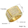 Anello quadrato Hip Hop con micro pavé di strass ghiacciato Anello quadrato Bling Bling Anelli in acciaio inossidabile al titanio color oro IP per uomo