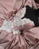 Roze Baljurk Quinceanera Jurken Vintage Kant Geappliceerd Debutante Crystal Puffy Prom Jurken Sweet 16 Masquerade Pageant Jurk