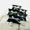 Gratis frakt 200PCS Kraft Pillow Favor Holder Candy Boxes Bröllop Favor Boxes Table Dekoration Party Gåvor Partihandel