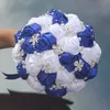 Boda blanca y azul real Ramos de novia Suministros de boda Flor artificial Perlas Diamantes de imitación Dulce 15 Ramos de quinceañera W6992221