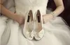 2019 أزياء نمط جديد بالجملة عالية الكعب الأبيض زقزقة اصبع القدم للعروس منصة العروس أحذية الزفاف