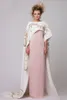 ホワイトロングマントゴールド刺繍イブニングガウン2017ピンクサテンシースウエディングドレス床の長さサウジアラビアの女性パーティードレス