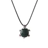 Pendentif en cristal de tortue de cornaline rouge naturel femmes collier de bijoux de tortue de guérison Charka 18 "pour la fête dans des sacs-cadeaux